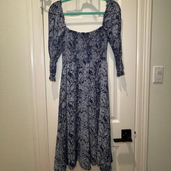 Reformation Rosamund Blue Snake Print Smocked Midi Dress Size Medium - Picture 5 of 8